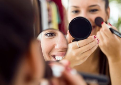 Wellness Makeup: Το Μακιγιάζ ως Πρακτική Ευεξίας